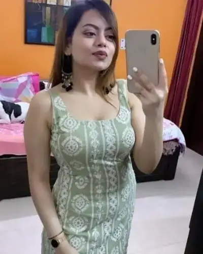 Call Girl in Rhenak